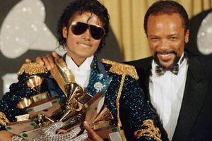 Für das Album «Thriller» wurden Michael Jackson und Quincy Jones mit mehreren Grammys ausgezeichnet. - Foto: Doug Pizac/AP/dpa