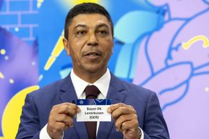 Bayern-Legende Giovane Elber zogt das deutsche Duell. - Foto: Salvatore Di Nolfi/KEYSTONE/dpa