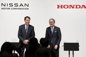 Nissan und Honda erwägen einem Medienbericht zufolge eine Fusion. (Archivbild) - Foto: Uncredited/Kyodo News/AP/dpa