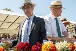 Özdemir ist ähnlich bekannt wie Amtsinhaber Kretschmann. (Archivbild) - Foto: Stefan Puchner/dpa