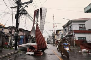 Schon wieder hat ein heftiger Sturm auf den Philippinen für Zerstörung gesorgt. - Foto: Noel Celis/AP