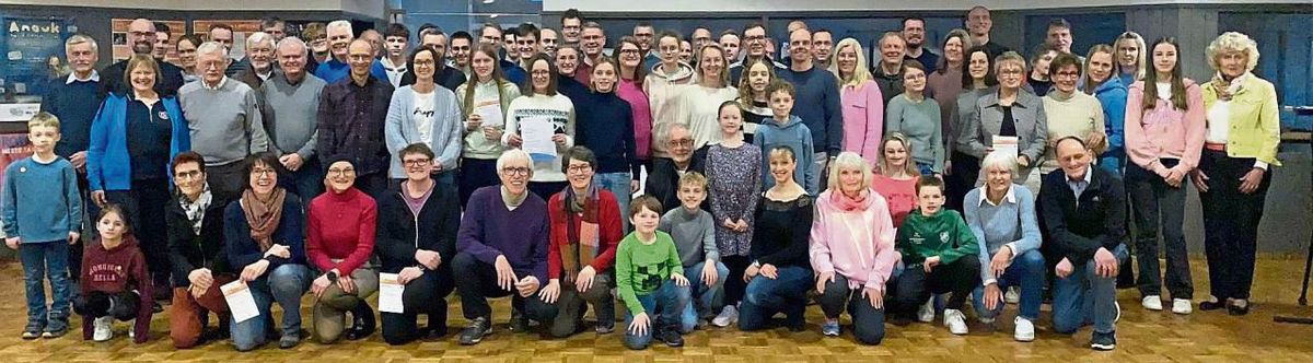 220 Absolventen ehrte der LTV Lippstadt im Rahmen der Sportabzeichen-Aktion. 65 Sportlerinnen und Sportler legten das Sportabzeichen zum ersten Mal ab.