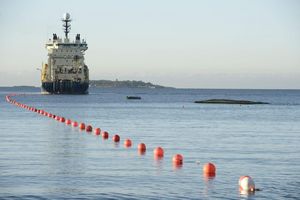 Die schwedische Polizei hat Ermittlungen wegen Sabotage zu den Datenbrüchen in der Ostsee eingeleitet. - Foto: Heikki Saukkomaa/Lehtikuva/dpa