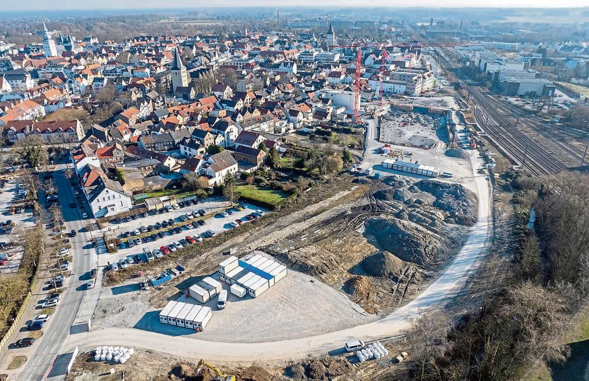 Neues Quartier im Überblick: Das ehemalige Güterbahnhofsgelände und das Drumherum werden zum modernen Stadtviertel. Im neuen Quartiersbüro gibt‘s dazu ab sofort heiße Infos für Interessierte. Foto: Eickhoff