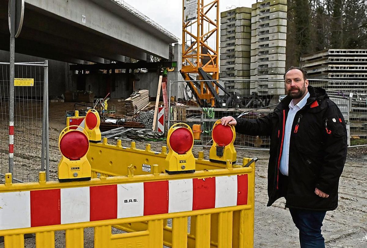 Investitionen sind nötig, meint SPD-Bundestagskandidat Jens Behrens. Nicht nur in die Infrastruktur. Fotos: Tuschen