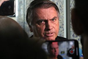 «Jedes autoritäre Regime muss in seiner Machtgier interne Feinde erfinden», behauptet Bolsonaro. (Archivbild) - Foto: Tania Regio/Agencia Brazil/dpa