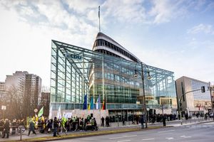 Konrad-Adenauer-Haus: Hier fällt der Startschuss für die Koalitionsverhandlungen - Foto: Michael Kappeler/dpa