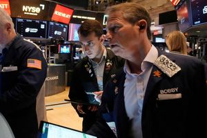 Die Stimmung an der Wall Street leidet unter dem Strafzoll-Chaos. - Foto: Richard Drew/AP/dpa