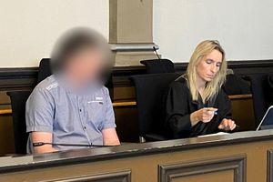Ein 43-Jähriger ist vom Landgericht Verden zu lebenslanger Haft verurteilt worden - unter anderem wegen Mordes an einer Inline-Skaterin - Foto: Janet Binder/dpa