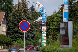 Der Wahlkampf läuft auch Hochtouren. In drei Wochen wird in Sachsen und Thüringen gewählt. (Archivbild) - Foto: Hendrik Schmidt/dpa