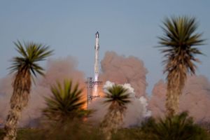 Die Rakete «Starship» von SpaceX startet zu ihrem Testflug von der Starbase in Boca Chica. - Foto: Eric Gay/AP/dpa