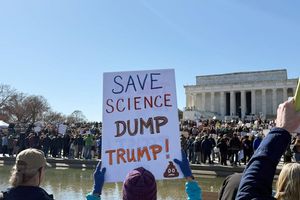 Proteste gegen die Regierung: «Rettet die Wissenschaft - Weg mit Trump!» - Foto: Thomas Müller/dpa