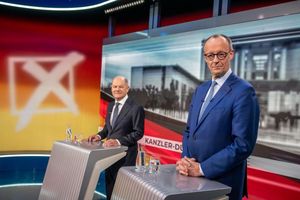 Es war das letzte TV-Duell der beiden aussichtsreichsten Kanzlerkandidaten. - Foto: Michael Kappeler/dpa-Pool/dpa