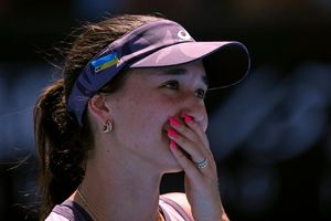 Kann ihren historischen Erfolg bei den Australian Open kaum fassen: Eva Lys. - Foto: Vincent Thian/AP/dpa