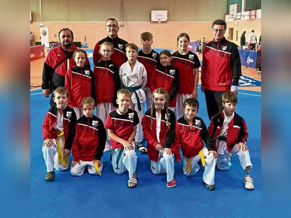 Allen Grund zur Freude hatte die Taekwondoabteilung des TV Kallenhardt. Beim internationalen Eschweiler Jugend-Cup war das Team die zweitbeste Mannschaft.