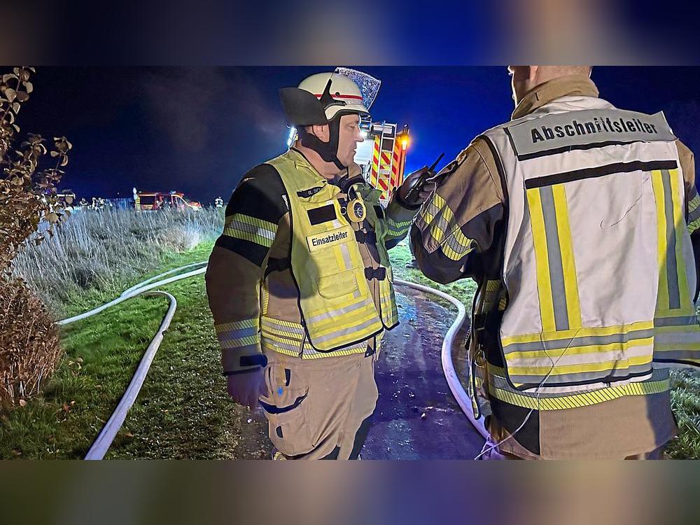 Rund 120 Einsatzkräfte waren im Einsatz. Foto: Feuerwehr Anröchte