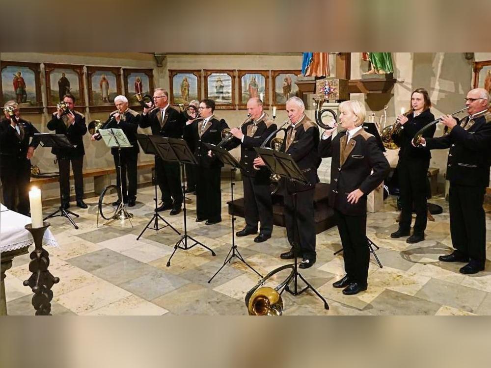 Das Bläsercorps des Hegerings Rüthen gestaltete den Gottesdienst musikalisch. Foto: Kloer