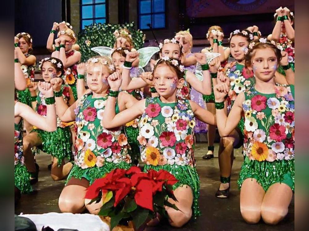 Die Kindergarde in Rüthen präsentierte den Showtanz „Die Magie des Waldes“.