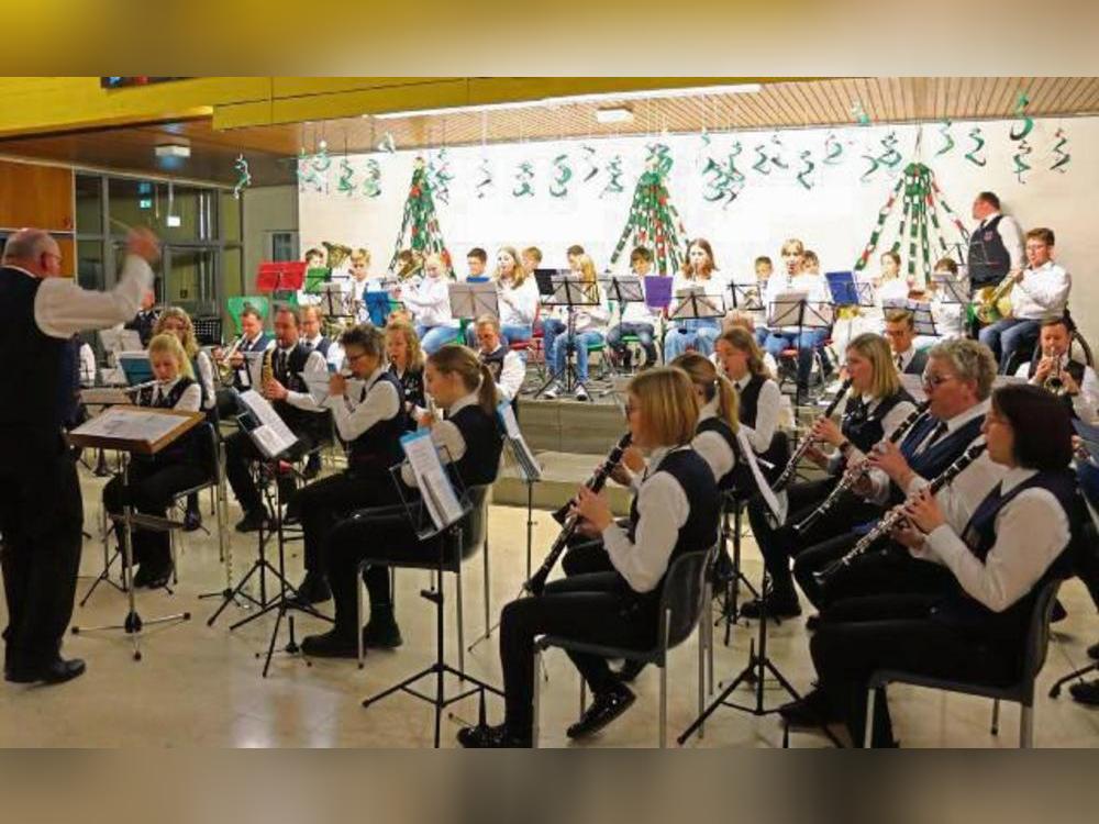 Weihnachtliche Musik verspricht das Konzert des Musikzugs Störmede. Archivfoto: Kabuth