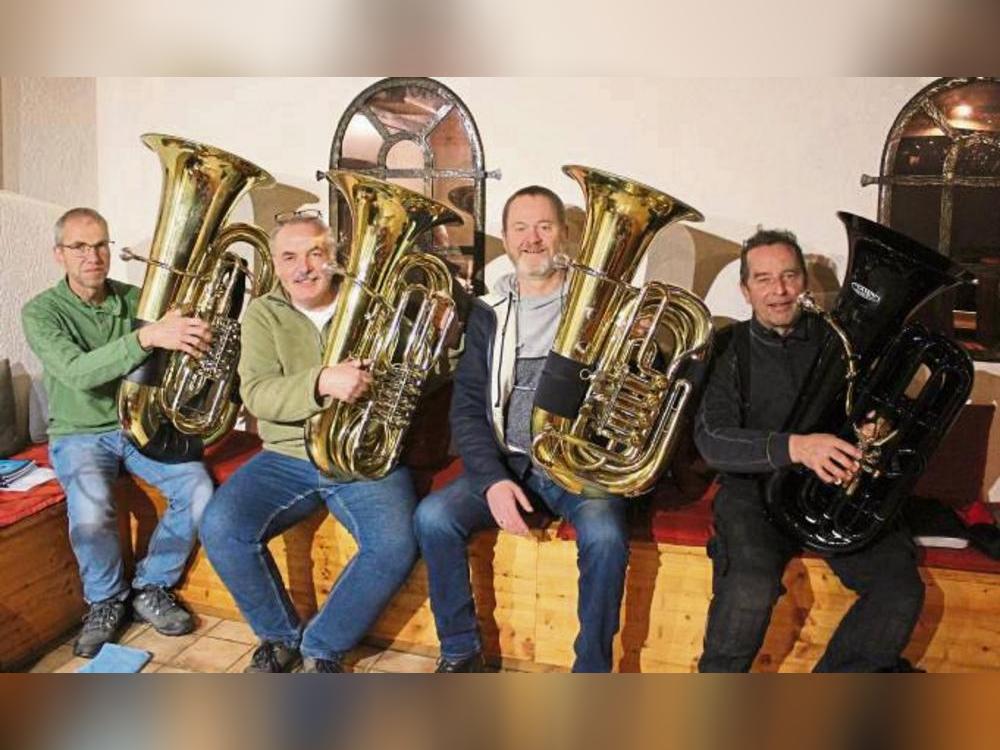 Die Tubisten des Anröchter Musikvereins (v.l.): Christoph Brexel, Ernst Kirchhoff, Ralf Oberdick und Georg Ruppertz.