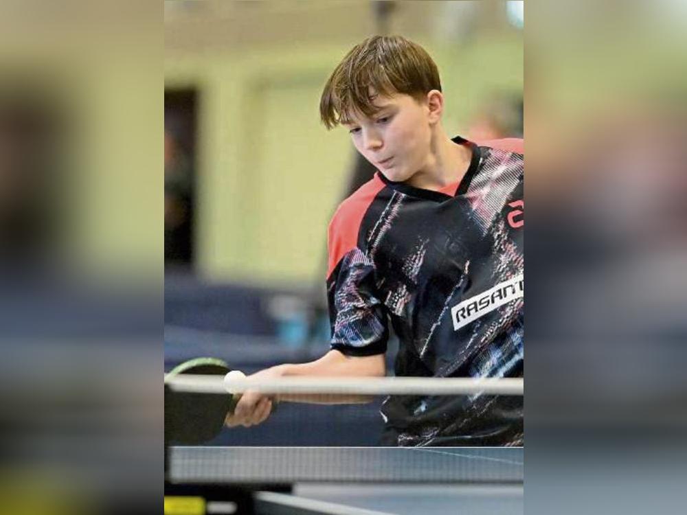 Ole Brock (15) vom TTC DJK Bad Westernkotten erwischte bei den westdeutschen U19-Meisterschaften in Elsen einen ganz starken ersten Turniertag. Foto: Fuhrmann