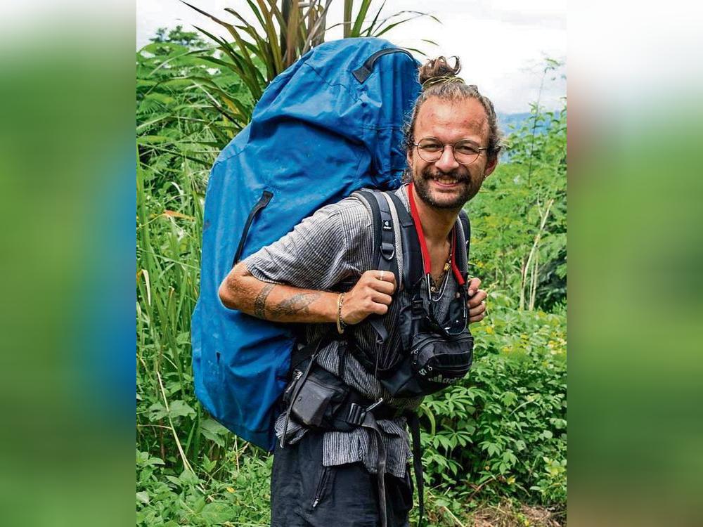 Ist seit mehr als einem Jahr auf Weltreise ohne Flugzeug: Fabian Papenbreer. Weihnachten verbringt er in Kamerun: „Frohe Weihnachten an alle Lippstädter und ein ganz besonderer Gruß an meine Familie.“