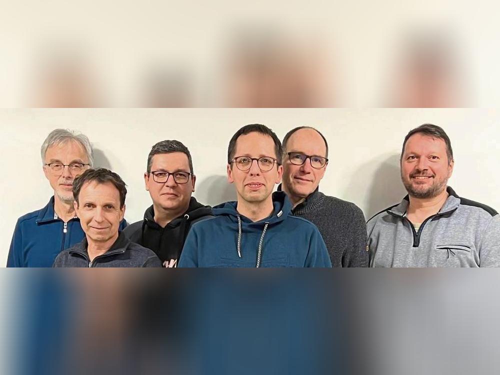 Zogen Bilanz: (v.l.) Hans Werner Schäfers, Martin Begger, Mirko Blume, Rainer Niemeyer, Andreas Schmäing und Holger Walprecht von der Radsportabteilung des SC Lippstadt.