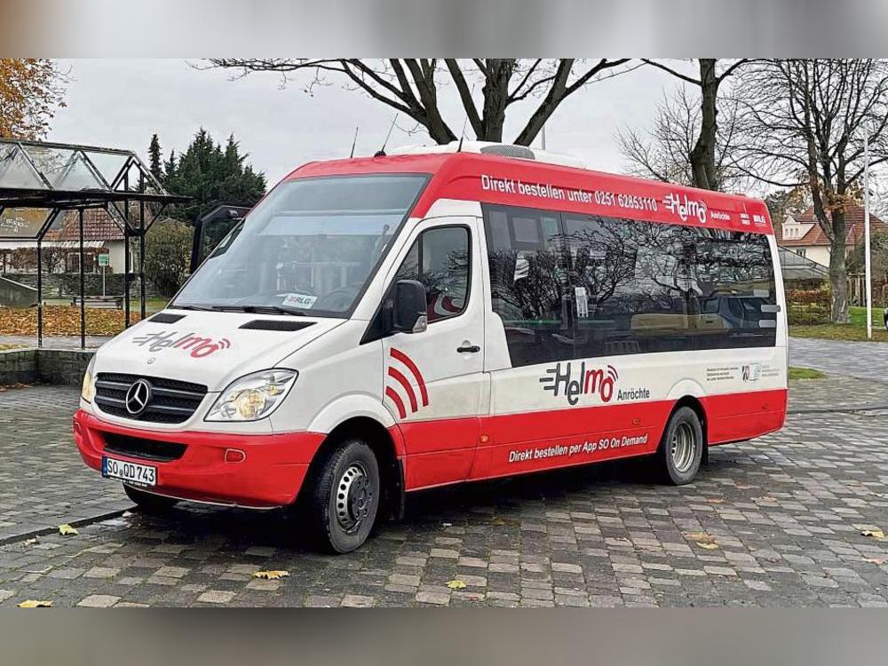 Der buchbare Fahrdienst Helmo (steht für Hellwegmobil) ist bereits in vielen Nachbargemeinden unterwegs. Die Niederflur-Busse in Sprintergröße bieten 13 Sitz- und 12 Stehplätze.