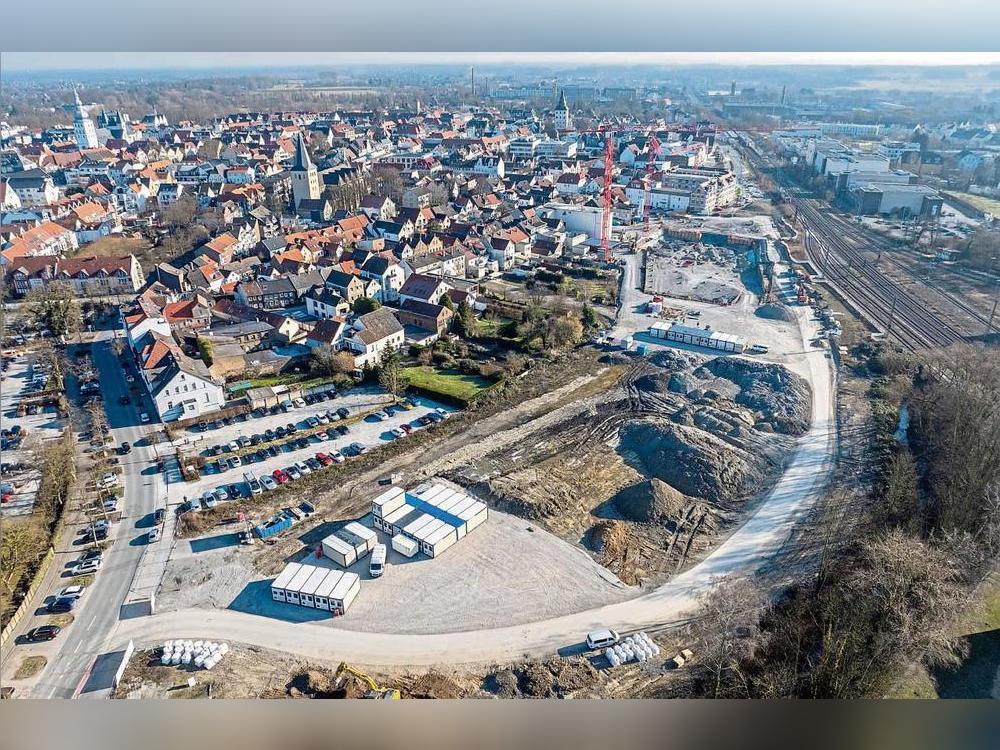 Neues Quartier im Überblick: Das ehemalige Güterbahnhofsgelände und das Drumherum werden zum modernen Stadtviertel. Im neuen Quartiersbüro gibt‘s dazu ab sofort heiße Infos für Interessierte. Foto: Eickhoff