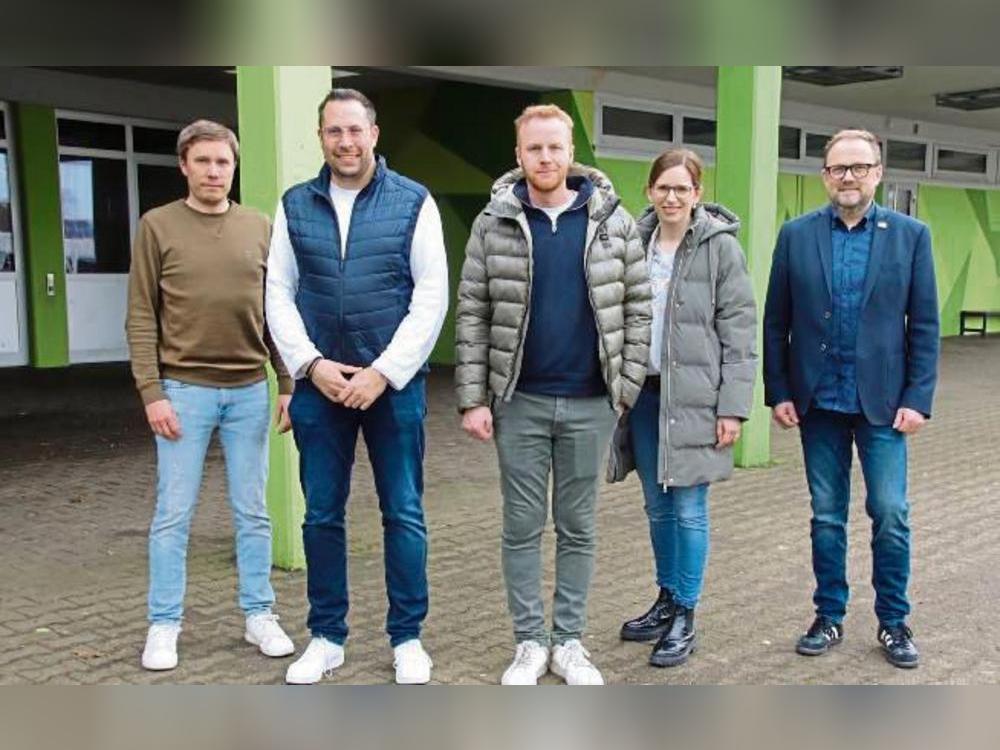 Freuen sich schon auf den Anröchter Frühlingsempfang: (v.l.) Matthias Bigge, Fabian Knorr, Stefan Heuken, Julia Redder und Alfred Schmidt. Foto: Meschede