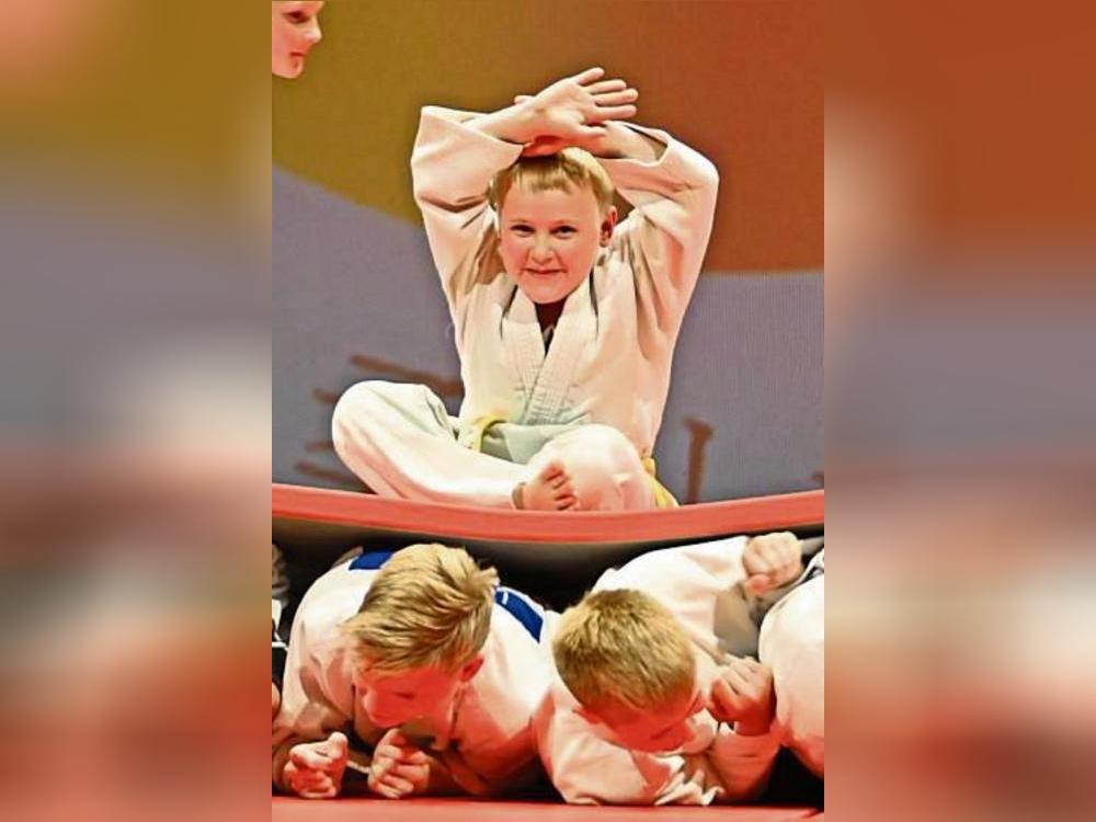 Für Stimmung im Stadttheater werden beim 46. Abend des Sports auch wieder verschiedene Show-Darbietungen sorgen. Foto: Tuschen