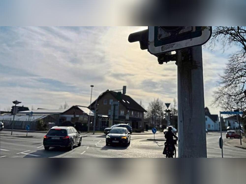 An dieser Ampelkreuzung gibt’s für Fahrer viel zu beachten. Foto: N. Wissing