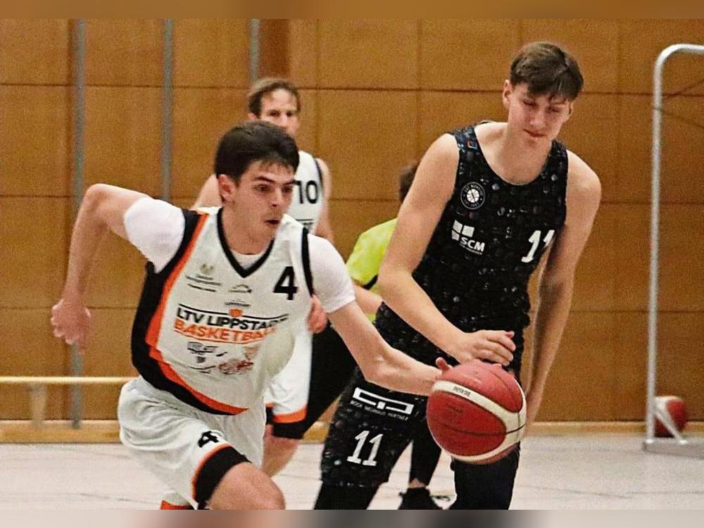 Vor einer vermeintlichen Pflichtaufgabe stehen Artem Sibagatov (l.) und die Basketballer des LTV Lippstadt an diesem Wochenende. Es geht zum Schlusslicht Ibbenbüren II. Foto: Feichtinger