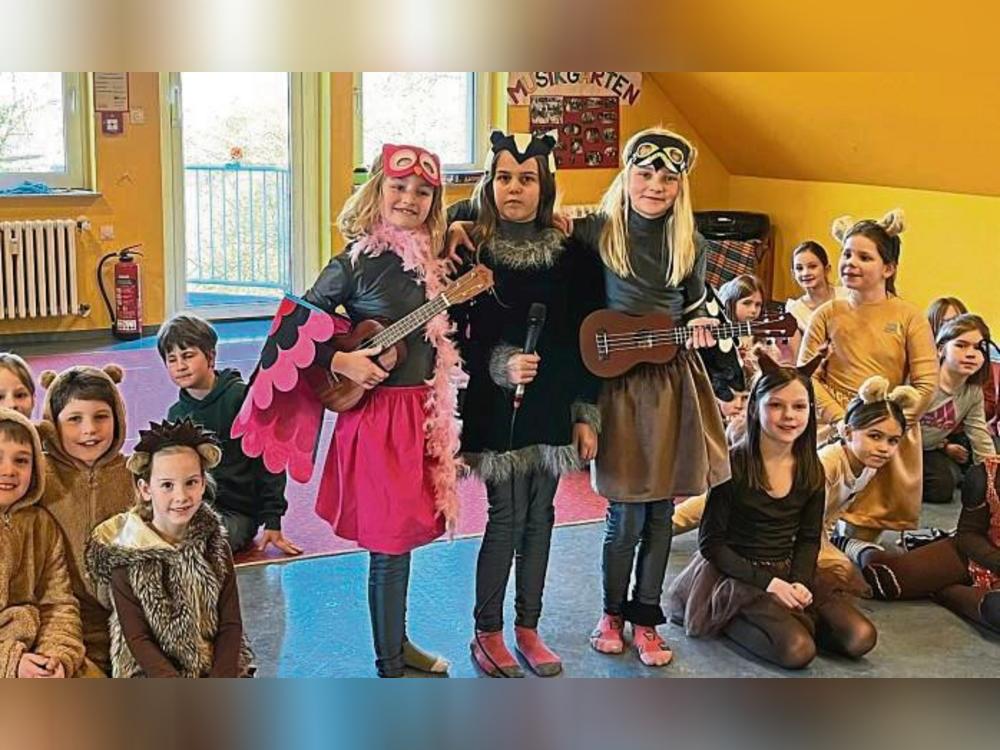 Die Knattertöne feiern Musical-Premiere. Sie stehen Ende März auf der großen Bühne im Gymnasium.