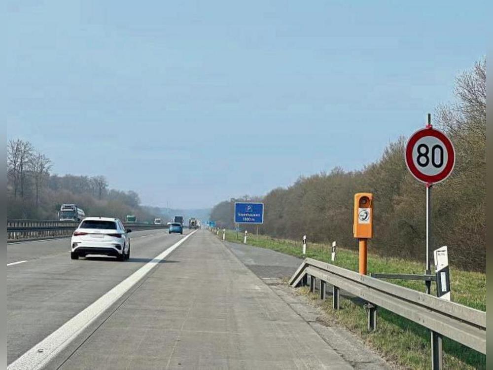 In Fahrtrichtung Dortmund wird nächste Woche die Baustellenverkehrsführung vorbereitet. Während in Richtung Kassel saniert wird, kann hier der Verkehr weiterfließen.