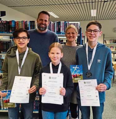 Treten bei der Mathe-Olympiade an (v.l.): Luis Castellón Rivera, Carlotta Schneider und Paul Heße.