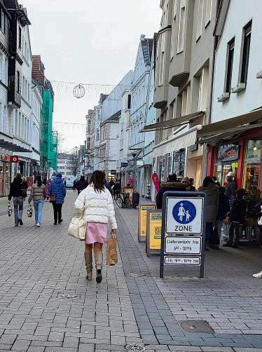 Mit welcher Miete müssen Händler in der City rechnen – und mit was können Immobilienbesitzer kalkulieren? Die Stadt plant einen Mietspiegel. Foto: Schwade