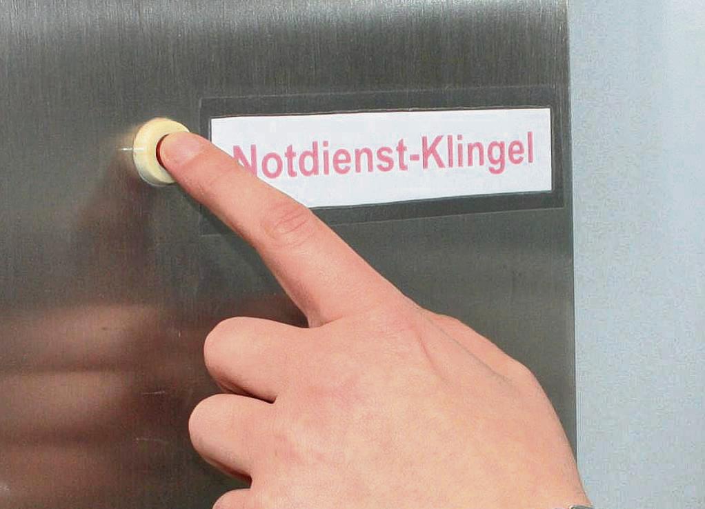 Notdienstapotheken in der Nähe helfen auch über die Feiertage, wenn Arznei benötigt wird. Foto: Dietz