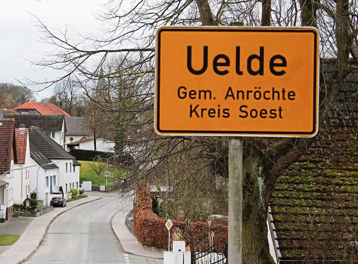 Lange wurde hin und her überlegt: Soll der Ortsname oder der Name der Gemeinde groß auf die Schilder? Foto: Mintert