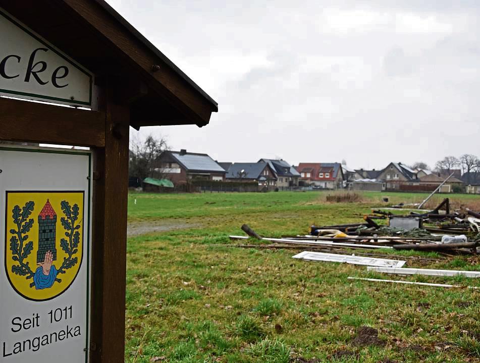 Auf diesem Gelände am Ortsrand von Langeneicke wird das neue Feuerwehrgerätehaus entstehen. Der Platz ist verkehrlich gut gelegen. Archivfoto: Kossack