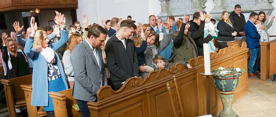 Gut gefüllte Gottesdienste – wie hier bei einer Taufe in Dinker – sind inzwischen die Ausnahme.