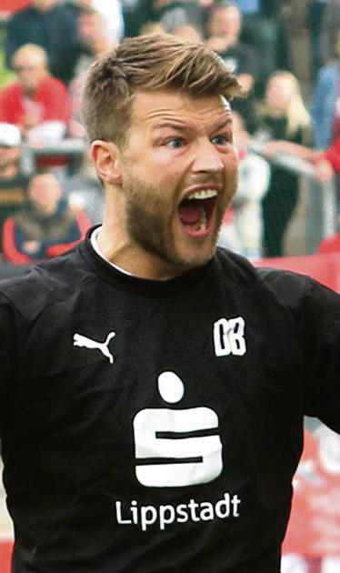 Wurde bei einem Kreisliga-Spiel im Sauerland zum Lebensretter: Daniel Berlinski, der 2018 mit dem SV Lippstadt in die Regionalliga aufgestiegen ist. Foto: Lütkehaus