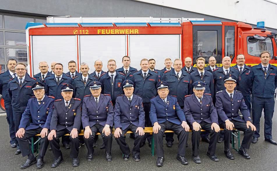 112 – unter dieser Nummer sind Feuerwehr und Rettungsdienst rund um die Uhr im Einsatz. Die Löschgruppe Benninghausen bildet gemeinsam mit Eickelborn und Lohe den Löschzug 6 der Freiwilligen Feuerwehr der Stadt Lippstadt.