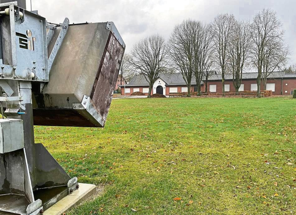 Der Schützenplatz mit der Schützenhalle liegt im Herzen von Lipperode. Wird das Gerichtsurteil rechtskräftig, darf beides bald nicht mehr genutzt werden. Foto: Rückert