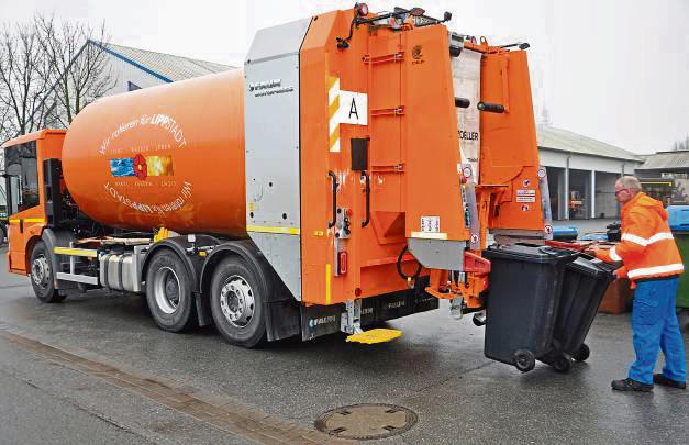 Dieses Müllsammelfahrzeug wird bald wie der gesamte Bauhof-Fuhrpark mit dem Öko-Diesel HVO betankt werden.