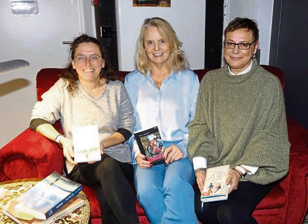 In Haus Buuck hatten Anke Beckmann, Monika Nolte und Carina Bocklitz (v.r.) Lesestoff mitgebracht.