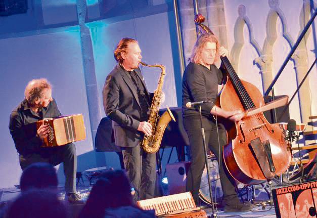 Andreas Hinterseher, Mulo Francel und D.D. Lowka (v.l.) von Quadro Nuevo beim Jazzclub-Konzert in der Lippstädter Jakobikirche. Foto: Gröbing