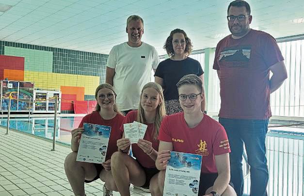 Im Rahmen des Förderprogramms „NRW kann schwimmen“ finden in den Ferien Schwimmkurse für Kinder statt.