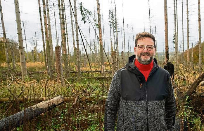 Prof. Dr. Harald Laser freut sich auf die Vernetzung und die interdisziplinäre Zusammenarbeit für einen widerstandsfähigen Zukunftswald.