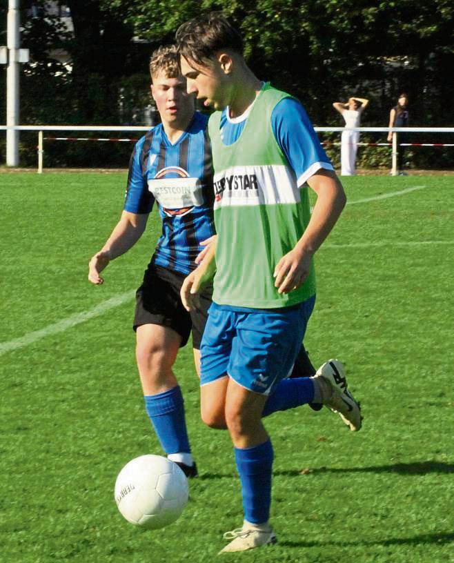 Die Spieler von BW Lipperbruch haben eine schwierige Trainingswoche hinter sich. Man werde aber das Beste daraus machen, war von Seiten der Trainer zu hören. Gegen Overhagen zählt für die Gastgeber nur ein Sieg. Foto: Dannhausen